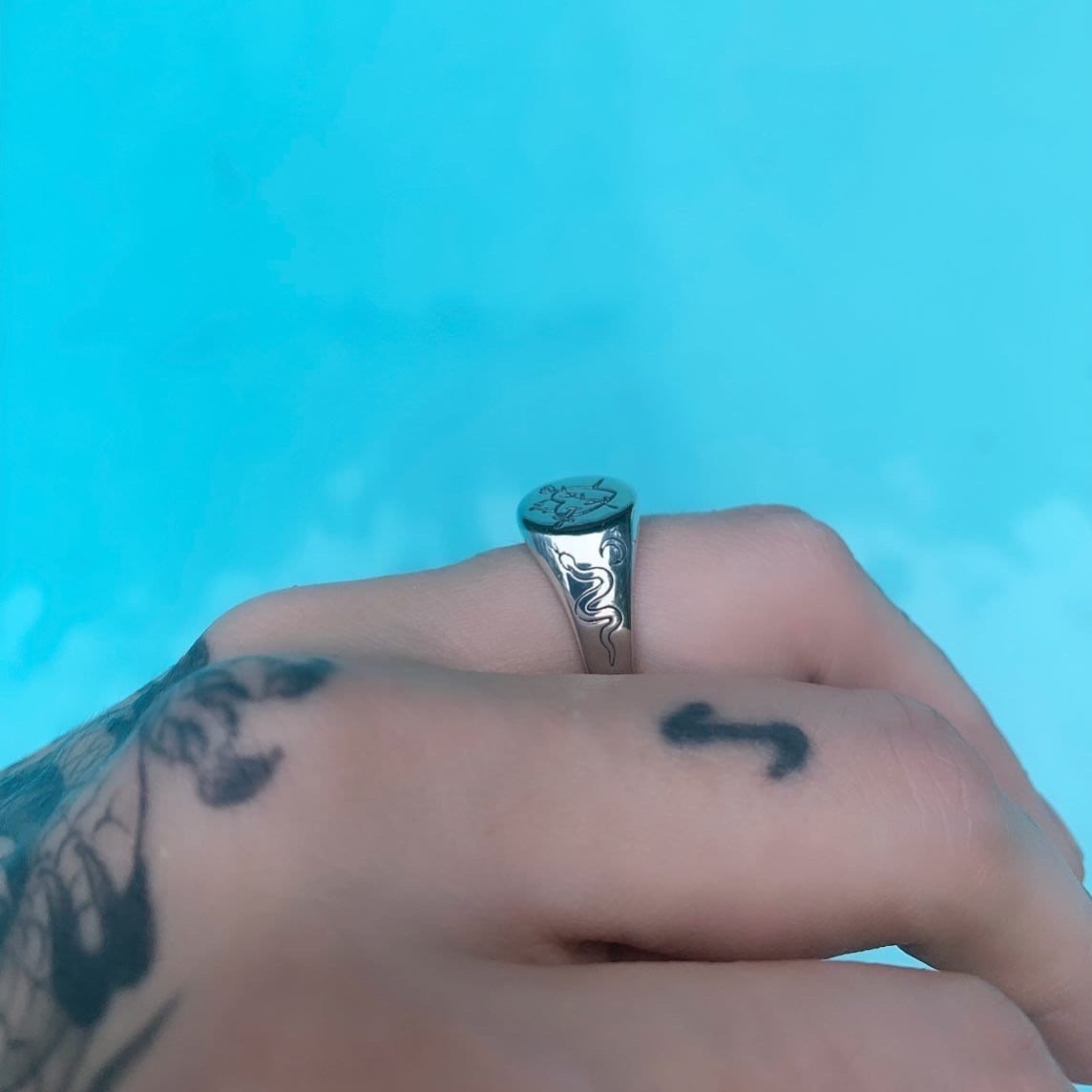 Sacred Heart Ring - Rings - While Odin Sleeps