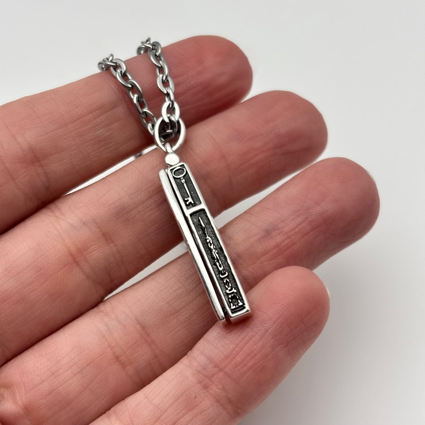 Coffin (+ skeleton) Necklace